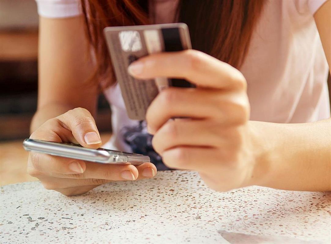 В погоне за большой прибылью костромичка перевела мошенникам почти 5 миллионов рублей